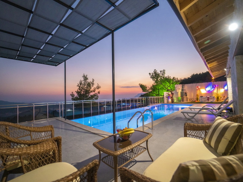  gece  -  Kasım
  | Kalkan İslamlar Balayı Villası (2 Kişilik, Jakuzili Kapalı Havuz, Doğa Manzaralı)